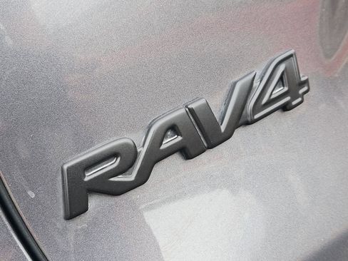 Used 2025 Toyota RAV4 XLE w/ Convenience Package FWD image 11