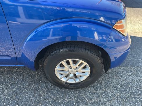 Used 2015 Nissan Frontier SV image 35