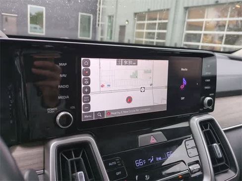 Used 2022 Kia Sorento S image 29