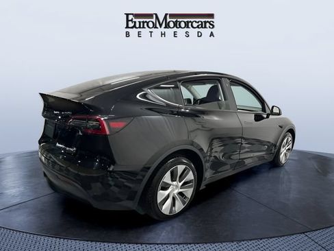 Used 2023 Tesla Model Y Long Range AWD/4WD image 5