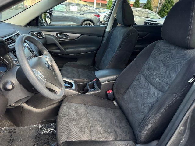 Used 2015 Nissan Rogue SV w/ SV Premium Package AWD/4WD image 6