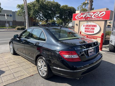 Used 2008 Mercedes-Benz C 300 Sedan w/ Multimedia Pkg image 6