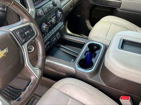 Used 2019 Chevrolet Silverado 1500 LTZ w/ LTZ Premium Package RWD image 15