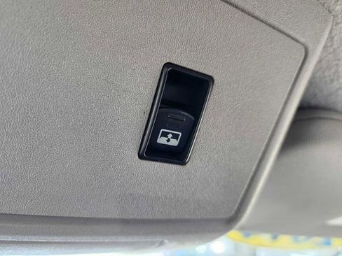 Used 2014 Nissan Titan SL w/ SL Moonroof Package image 30