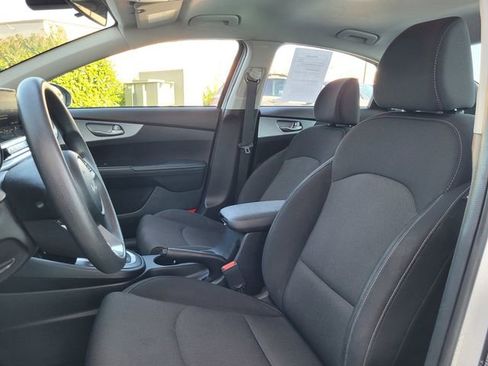 Certified 2023 Kia Forte LXS FWD image 13