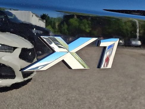 Used 2025 BMW X1 xDrive28i w/ Technology Package AWD/4WD image 31