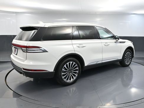 Used 2023 Lincoln Aviator Reserve image 5