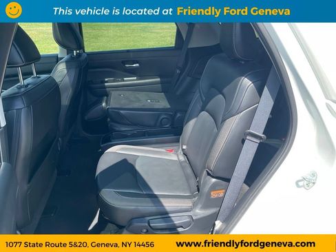 Used 2023 Nissan Pathfinder SL w/ SL Premium Package AWD/4WD image 29