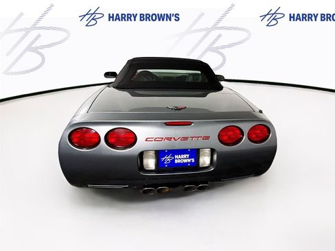 Used 2004 Chevrolet Corvette Convertible w/ Preferred Equipment Group RWD image 25