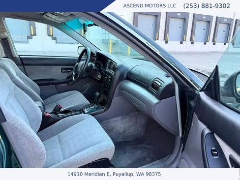 Used 2002 Subaru Legacy L AWD/4WD image 11