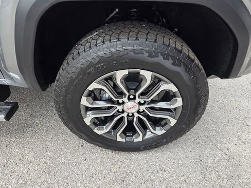 New 2026 GMC Canyon Denali AWD/4WD image 17