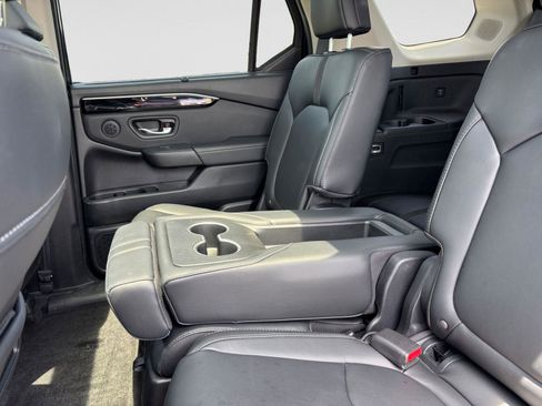 Used 2024 Honda Pilot Touring image 40