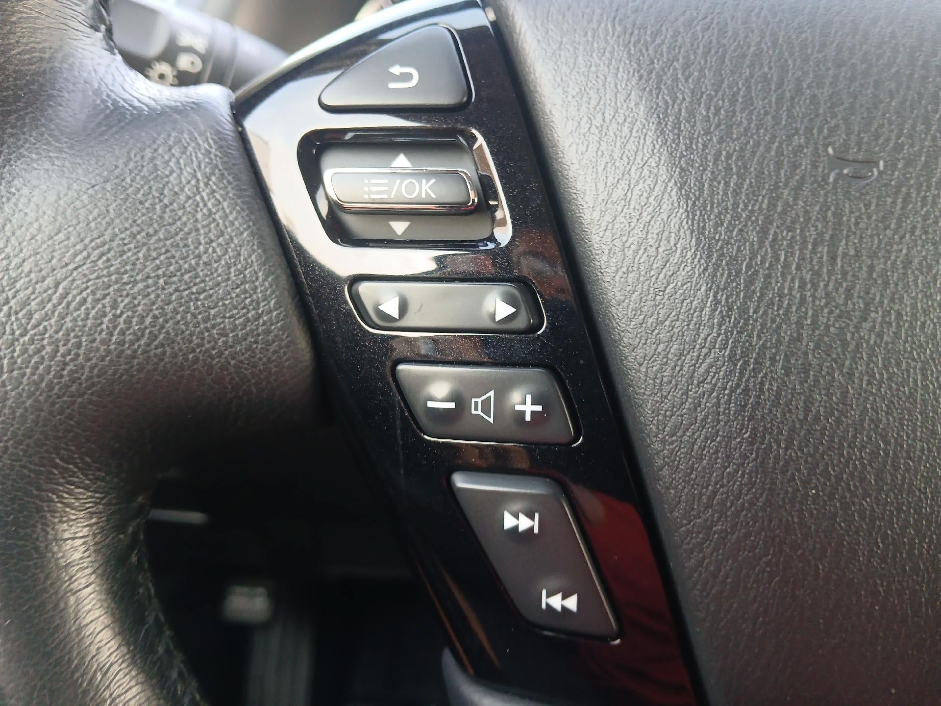 Used 2022 Nissan Armada SL RWD image 26