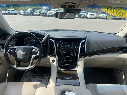 Used 2020 Cadillac Escalade Luxury w/ LPO, Radiant Package AWD/4WD image 23