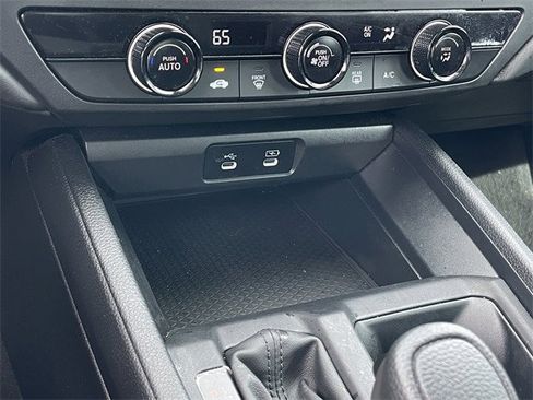 Used 2025 Honda Accord LX image 17