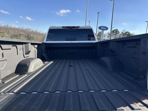 Used 2025 Chevrolet Silverado 3500 High Country w/ Technology Package image 18