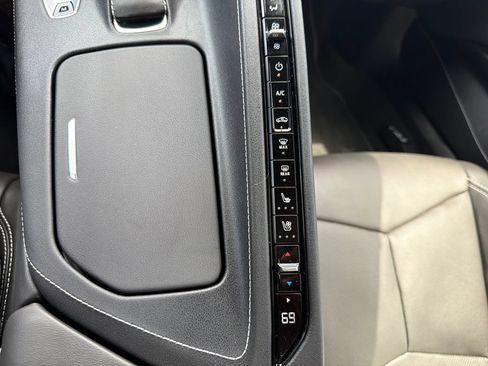 Used 2024 Chevrolet Corvette Stingray Preferred Conv w/ Z51 Performance Package RWD image 34