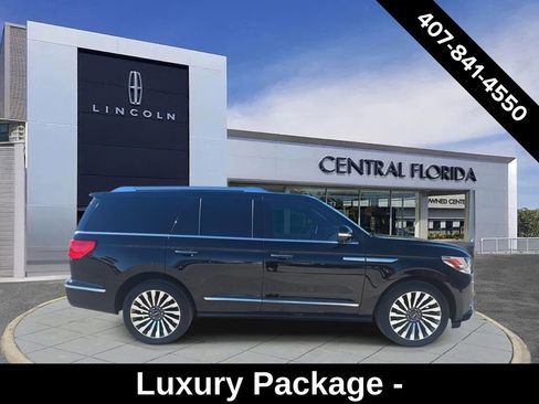 Used 2020 Lincoln Navigator Reserve w/ Luxury Package image 2