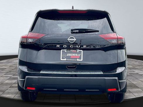 New 2026 Nissan Rogue SV FWD image 5