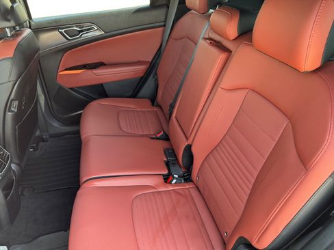 Used 2024 Kia Sportage SX image 13