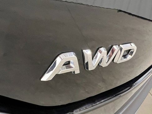 New 2025 Honda Pilot Touring image 5