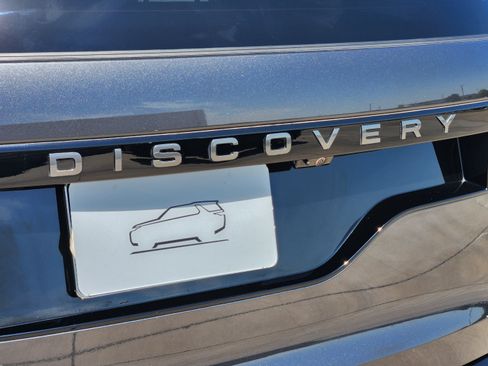 Used 2024 Land Rover Discovery Dynamic SE AWD/4WD image 38
