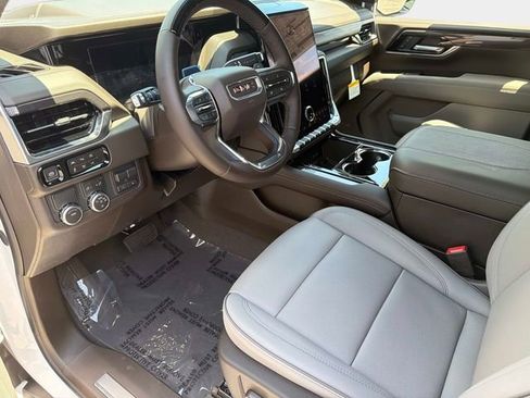 New 2026 GMC Yukon XL Elevation w/ Elevation Premium Package RWD image 21