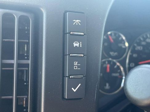 Used 2023 Chevrolet Express 2500 w/ Driver Convenience Package image 34