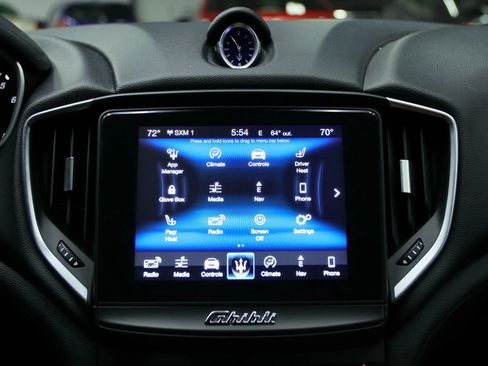 Used 2018 Maserati Ghibli image 38