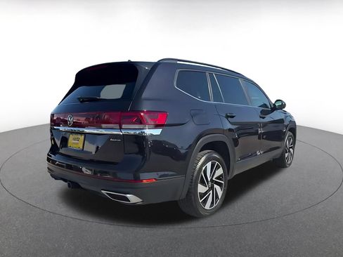 Used 2024 Volkswagen Atlas SE AWD/4WD image 13