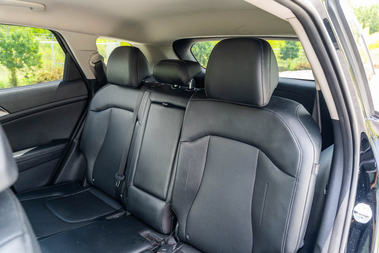 Used 2025 Kia Sportage EX FWD image 17