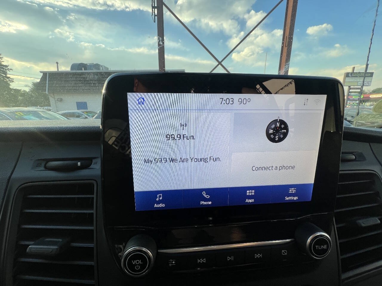 Used 2020 Ford Transit 150 Low Roof AWD image 16
