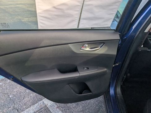 Used 2021 Kia Forte LXS image 9