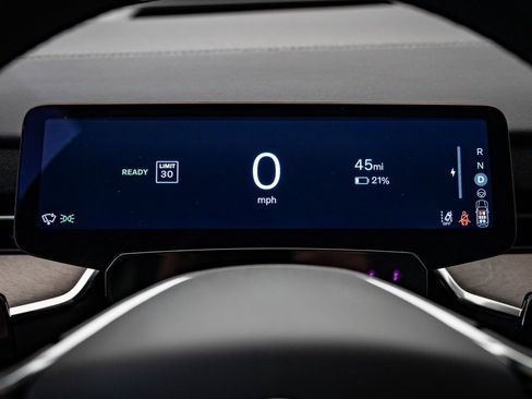 Used 2025 Volvo EX90 Plus image 32