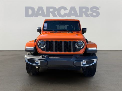 New 2025 Jeep Gladiator Sport w/ Premium Package image 2