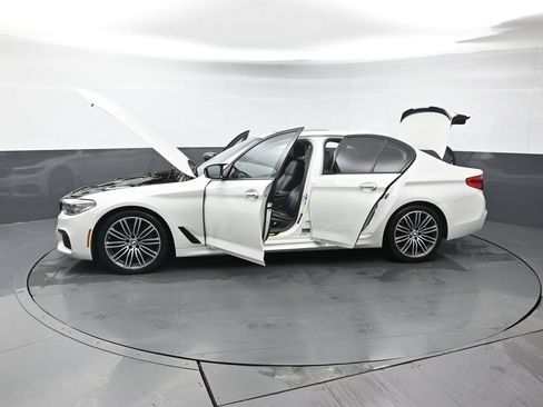 Used 2018 BMW 540i xDrive w/ M Sport Package AWD/4WD image 46