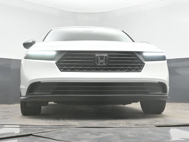 Certified 2025 Honda Accord SE image 42
