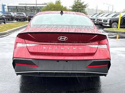 New 2025 Hyundai Elantra Sport image 6