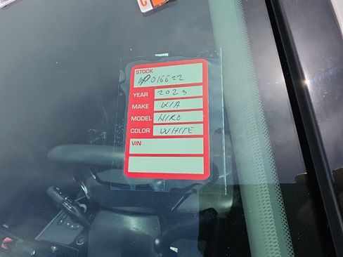 Used 2023 Kia Niro Wave FWD image 10