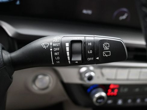 Used 2024 Kia Telluride S w/ S Sunroof Package FWD image 16