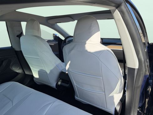 Used 2022 Tesla Model 3 Standard Range image 25