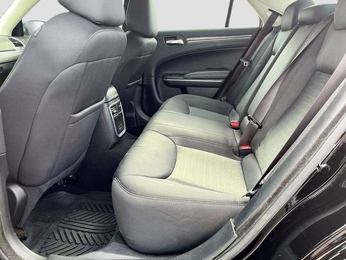 Used 2021 Chrysler 300 Touring w/ Driver Convenience Group RWD image 25
