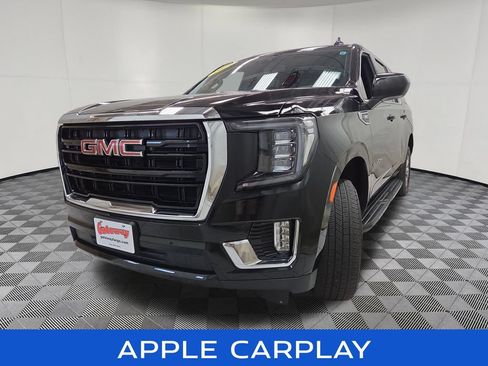 Used 2022 GMC Yukon XL SLE w/ Gmc Pro Safety Plus Package AWD/4WD image 7