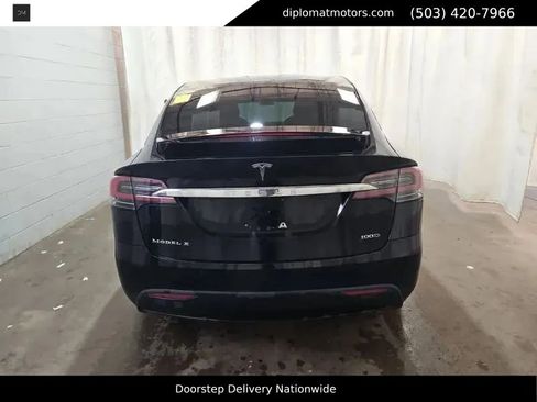 Used 2017 Tesla Model X 100D AWD/4WD image 3