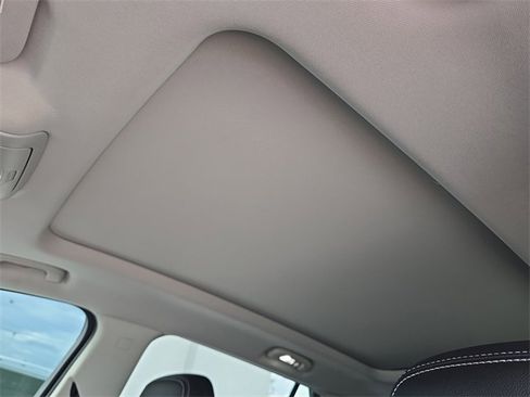 Certified 2023 GMC Terrain Denali w/ Denali Premium Package image 19