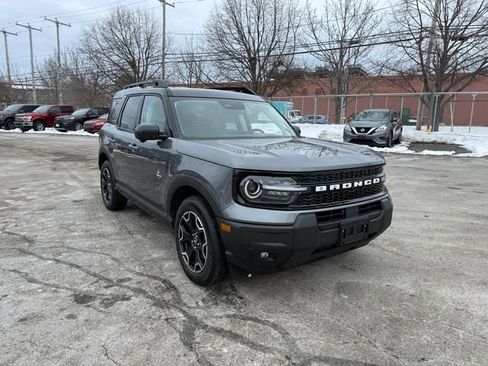 Used 2025 Ford Bronco Sport Outer Banks w/ Outer Banks Tech Package+ image 1