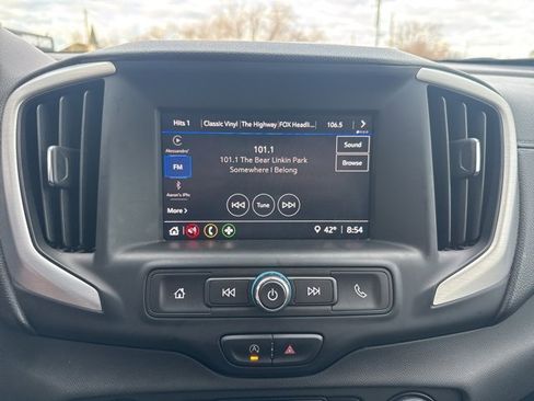 Used 2024 GMC Terrain SLE image 14