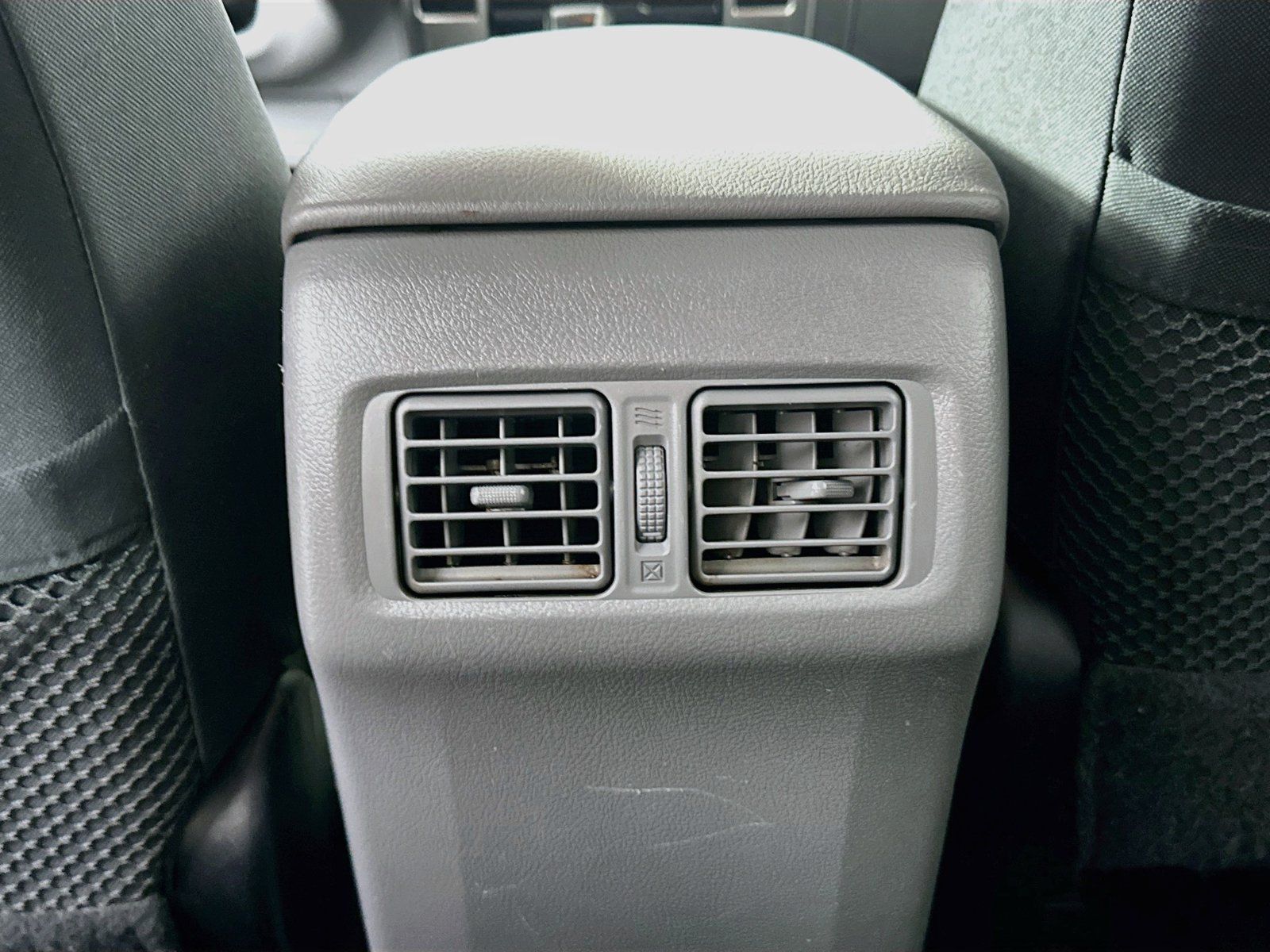 Used 2013 Toyota 4Runner SR5 AWD/4WD image 22