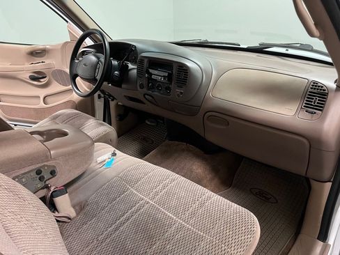 Used 1997 Ford F150 XLT AWD/4WD image 12