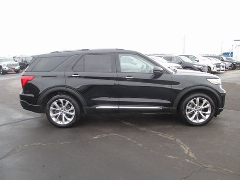 Used 2021 Ford Explorer Platinum w/ Equipment Group 601A image 3
